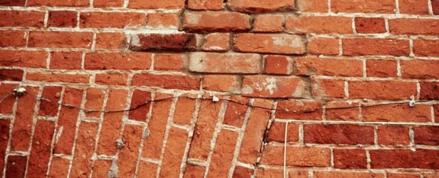 Porous masonry and damaged mortar