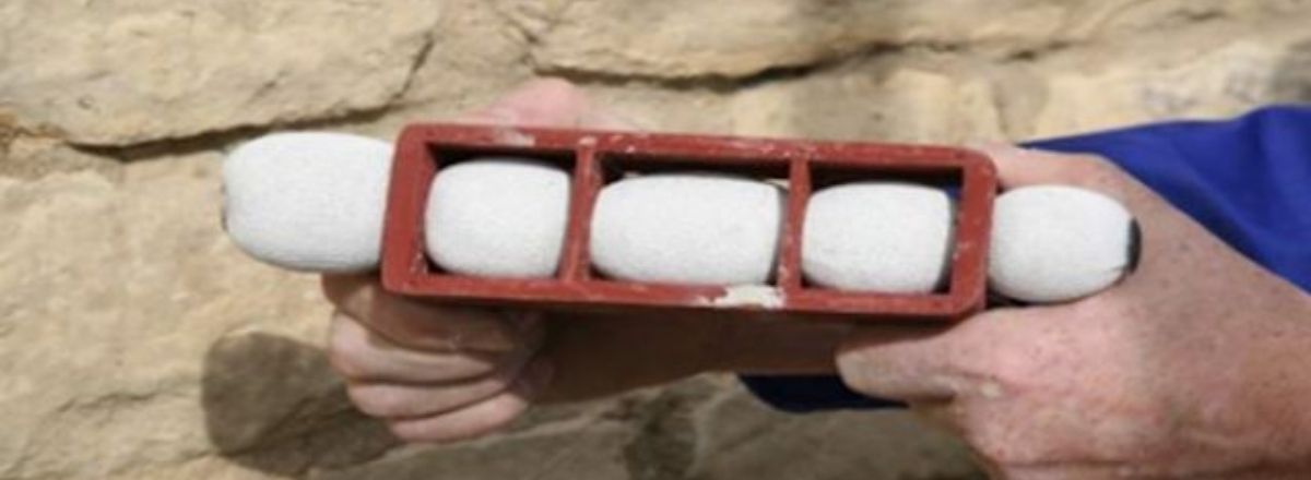 Expanding sock in brick